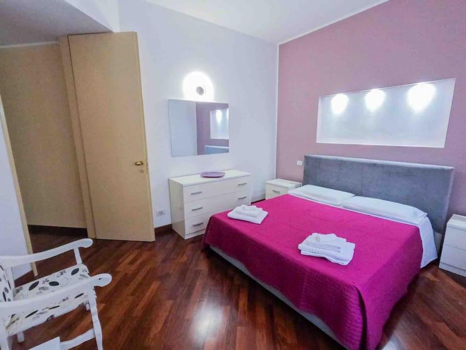 Appartamento Grazioso Con Parcheggio Privato Piacenza Exterior photo