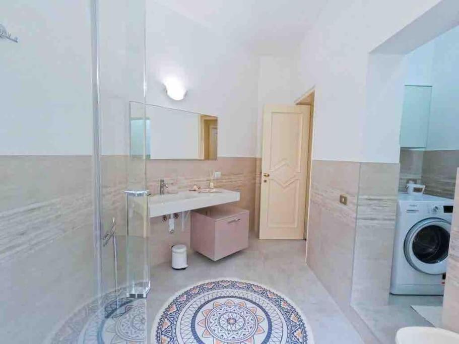 Appartamento Grazioso Con Parcheggio Privato Piacenza Exterior photo