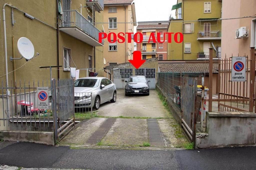 Appartamento Grazioso Con Parcheggio Privato Piacenza Exterior photo